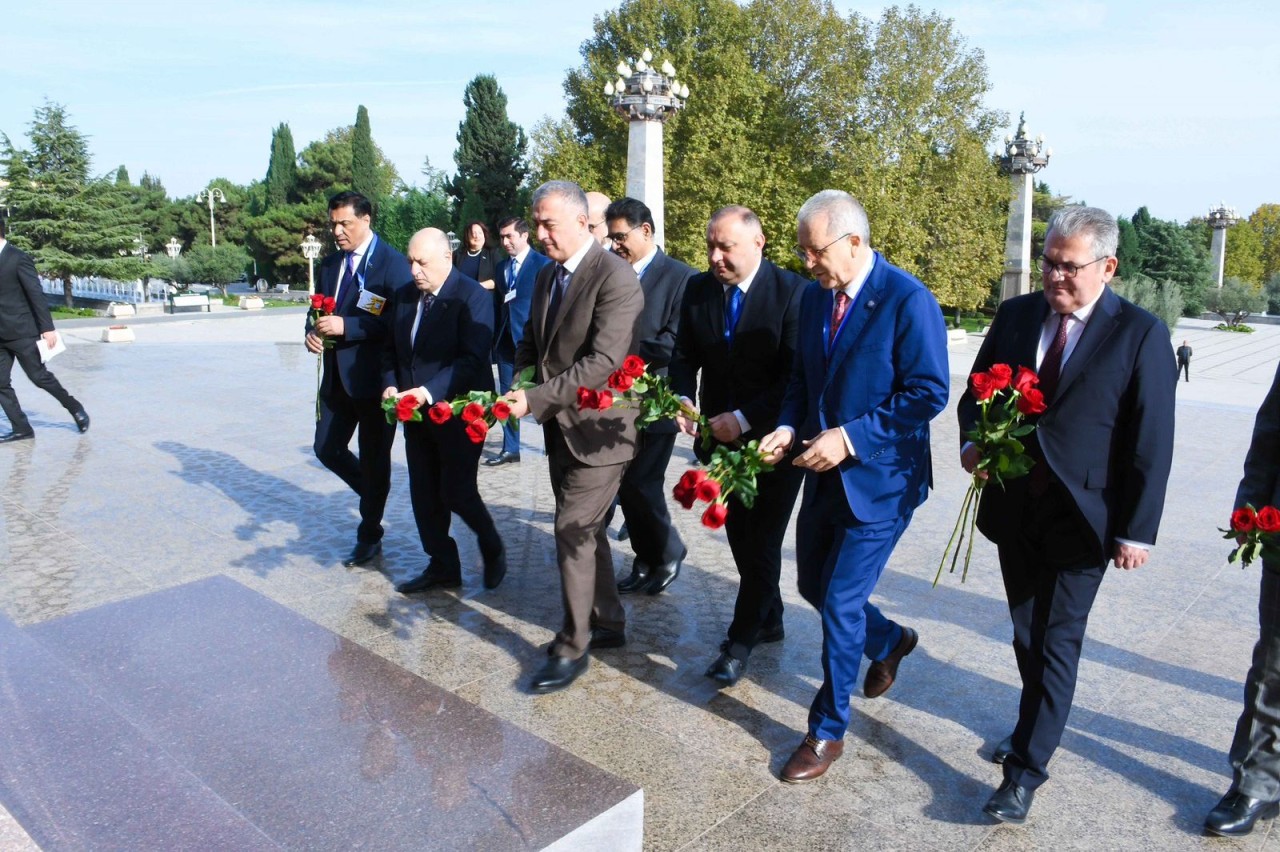 ADAU-da beynəlxalq konfransın açılış mərasimi keçirilib - FOTOLAR